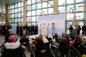 papież w szpitalu dziecięcym w prokocimiu